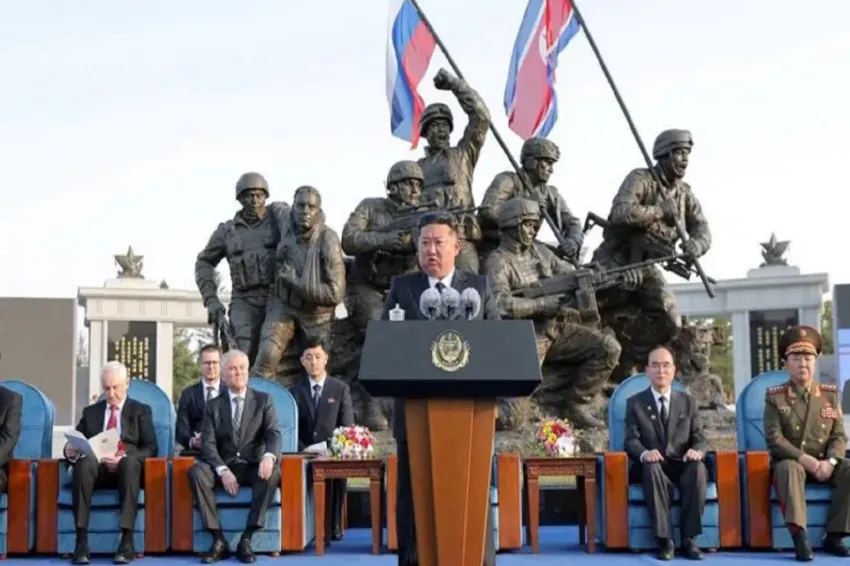 Kim Jong-un Puji Tentara Korea Utara yang Memilih Bunuh Diri daripada Ditangkap di Kursk