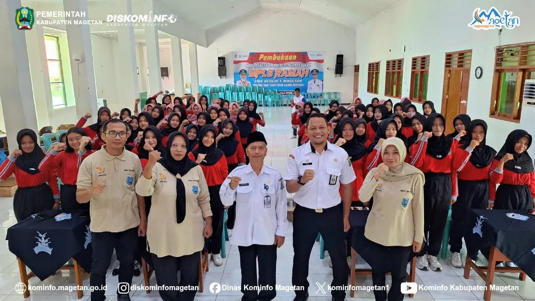 Diskominfo Magetan Sosialisasikan Aturan Pembatasan Penggunaan Gadget di SMKN 1 Magetan