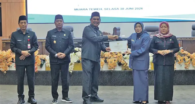 DPRD Barito Utara Terima Raperda Pertanggungjawaban Pelaksanaan APBD 2025