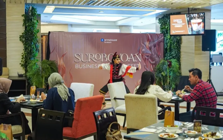 Wyndham Surabaya Luncurkan Suroboyoan Business Lunch Buffet dengan Menu Khas Kota Pahlawan