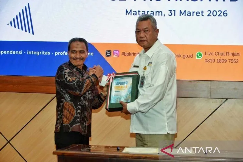 Wabup Dompu Serahkan LKPD Unaudited 2025 ke BPK NTB, Tegaskan Komitmen Transparansi Keuangan Daerah