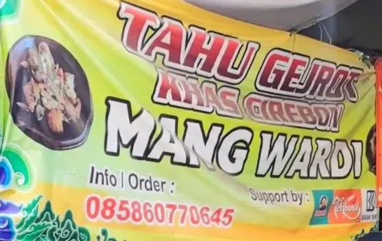 Tahu Gejrot Mang Wardi Pertahankan Resep Keluarga hingga Tiga Generasi