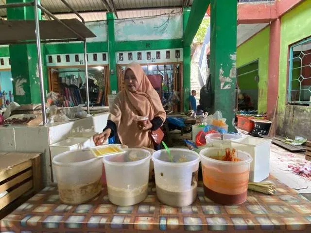 Asmawarni Lanjutkan Usaha Bumbu Dapur Giling di Pasar Tradisional Sabang Sejak 2007