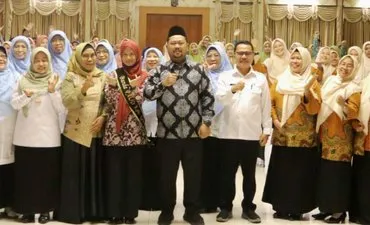 Bunda PAUD Gresik Kukuhkan Pokja 2025–2029, Bupati Tekankan Pendampingan Orang Tua di Tengah Maraknya Gawai
