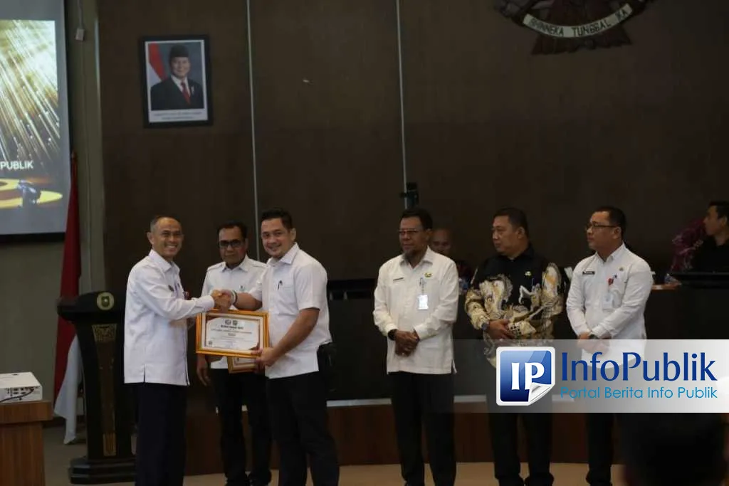 Pemprov Riau Apresiasi Badan Publik Berprestasi, Dorong Penguatan Keterbukaan Informasi