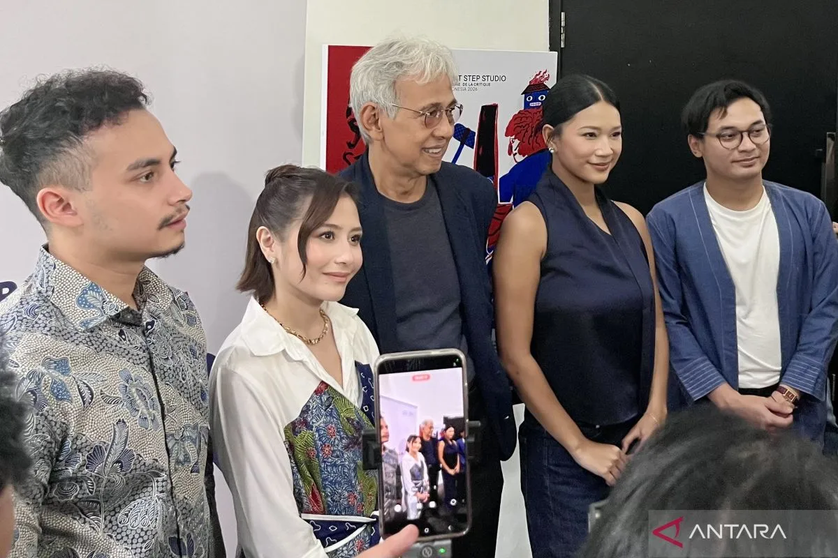 Prilly Latuconsina Perankan Pocong dalam Film Pendek ‘Holy Crowd’, Angkat Isu Relasi Sosial yang Transaksional