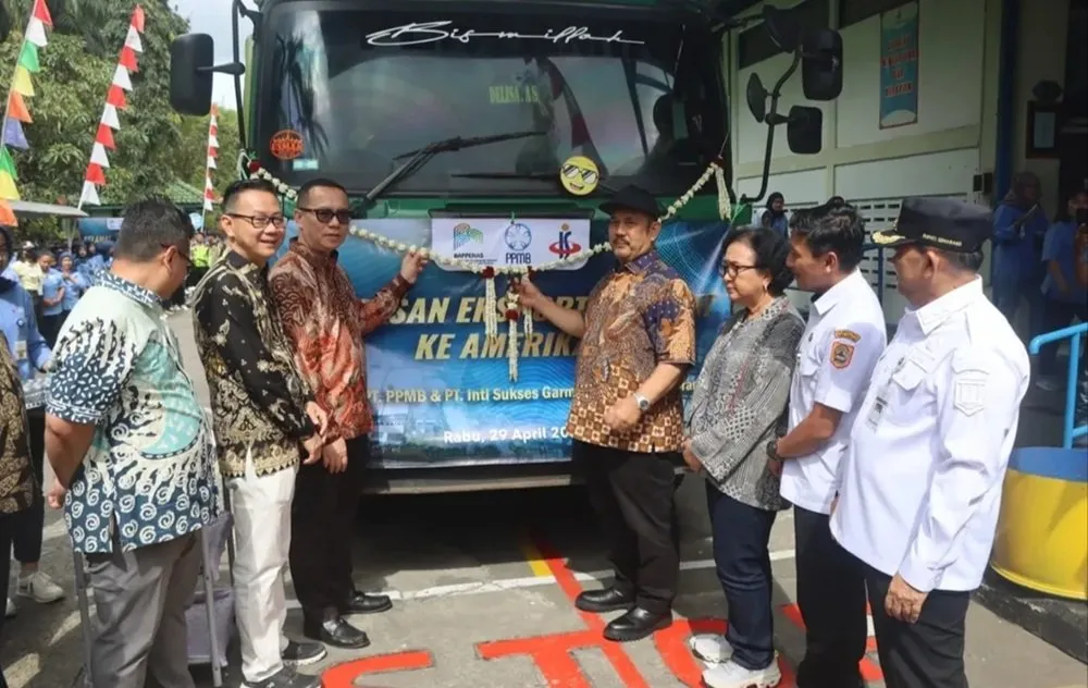 Menteri PPN/Bappenas Lepas Ekspor 22.395 Produk Garmen PT ISG dari Kabupaten Semarang ke AS