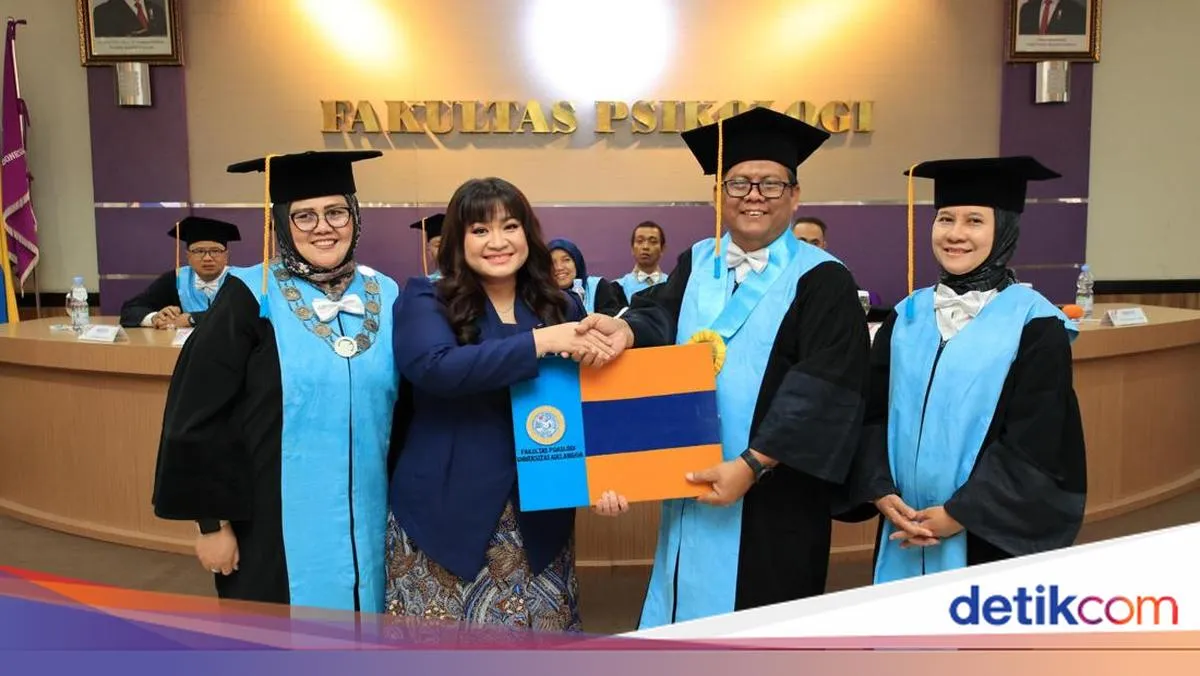 Herlina Harsono Njoto Raih Gelar Doktor Psikologi, Soroti Identitas Sosial dan Kepemimpinan dalam Loyalitas Kader Partai