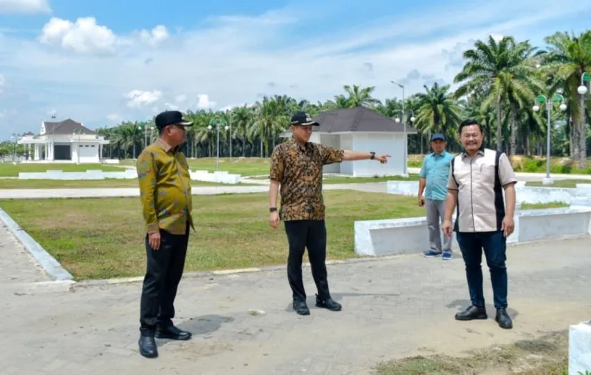 Pemkab Sergai Tinjau Penataan Alun-Alun Seirampah, Siapkan 30 Lapak UMKM dan Bangun TPT