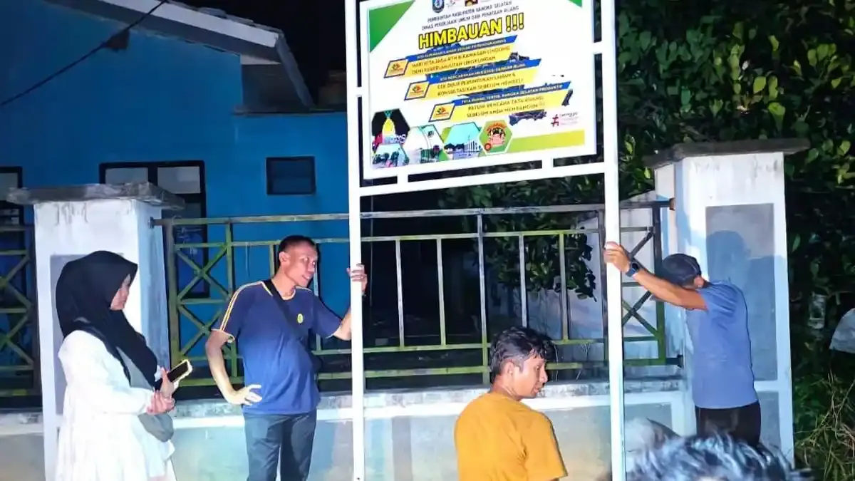 Pemkab Bangka Selatan Perkuat Pengendalian Tata Ruang Lewat Pemasangan Plang di Sejumlah Titik
