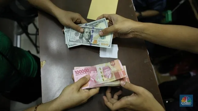 Dolar AS Menguat di Tengah Ketidakpastian Global, Rupiah Ikut Tertekan