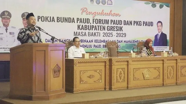 Bupati Gresik Soroti Keteladanan Orang Tua dan Dampak Ketergantungan Gadget pada Karakter Anak
