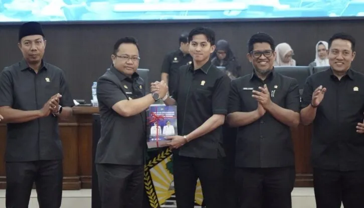 Pemkab Gowa Serahkan Ranperda Pertanggungjawaban APBD 2025 ke DPRD, Realisasi Pendapatan Capai Rp2,357 Triliun