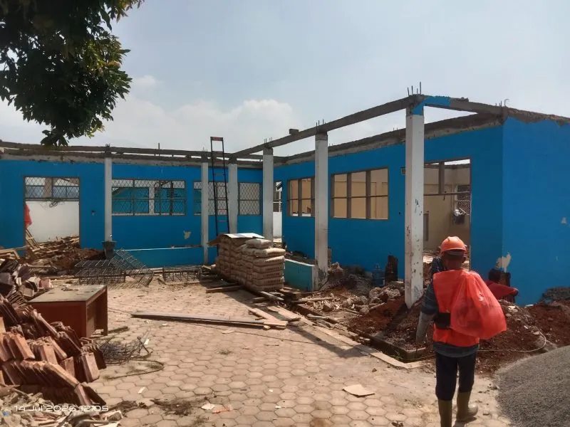 Revitalisasi SMAN 1 Kertasari Rp1,73 Miliar Disorot, Rincian Penggunaan Anggaran Belum Dijelaskan