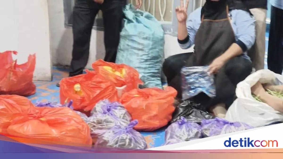 Dapur MBG Parepare Libur Akibat Kabut Asap, Buah dan Sayur Dibagikan Gratis