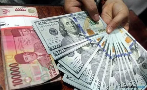 Rupiah Ditutup Melemah ke Rp17.382 per Dolar AS, Dibayangi Ketegangan AS-Iran dan Kekhawatiran Utang Pemerintah