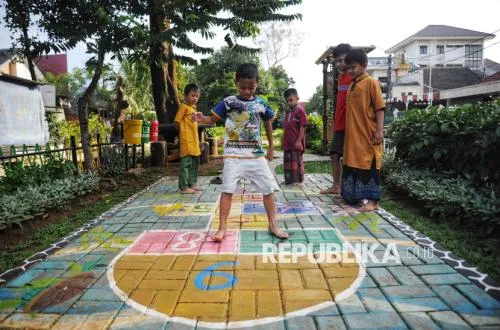 Psikolog: Mengurangi Screen Time dan Mengganti dengan Aktivitas Nyata Bisa Bantu Tumbuh Kembang Anak