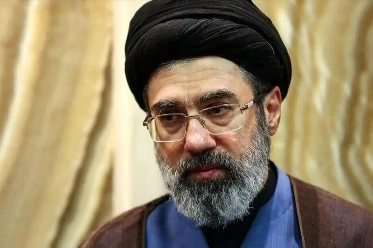 Setelah Hampir Lima Bulan Tak Terlihat, Mojtaba Khamenei Muncul dan Bertemu Presiden Pezeshkian