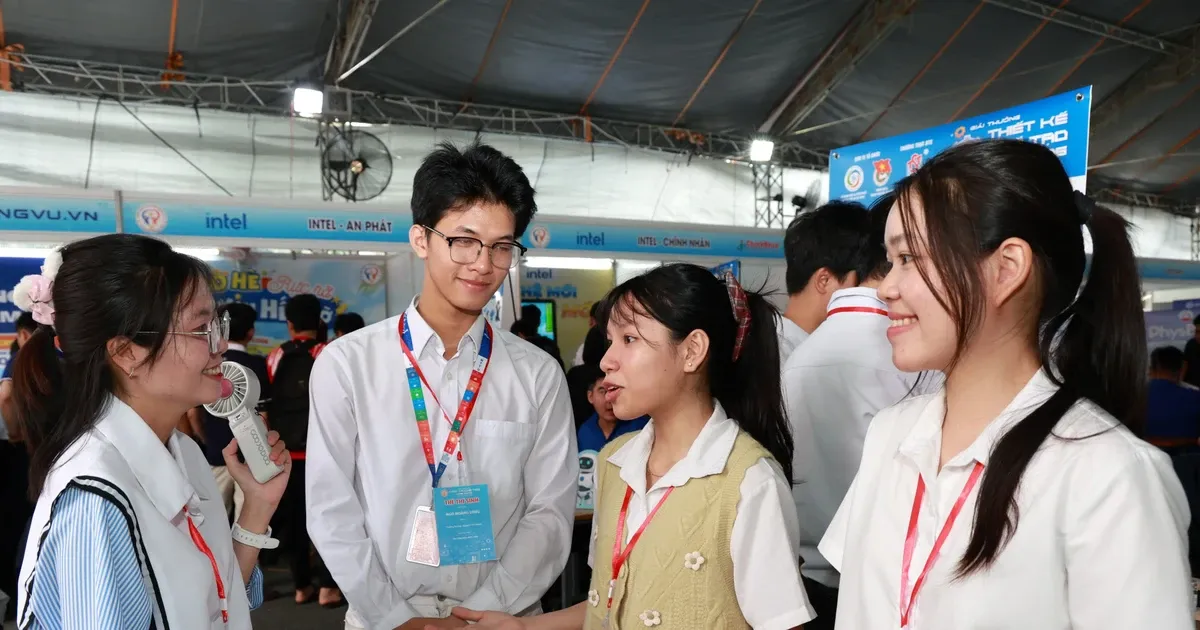 Festival Inovasi Pemuda Ho Chi Minh 2026 Pamerkan Ratusan Model dan Proyek Sains-Teknologi