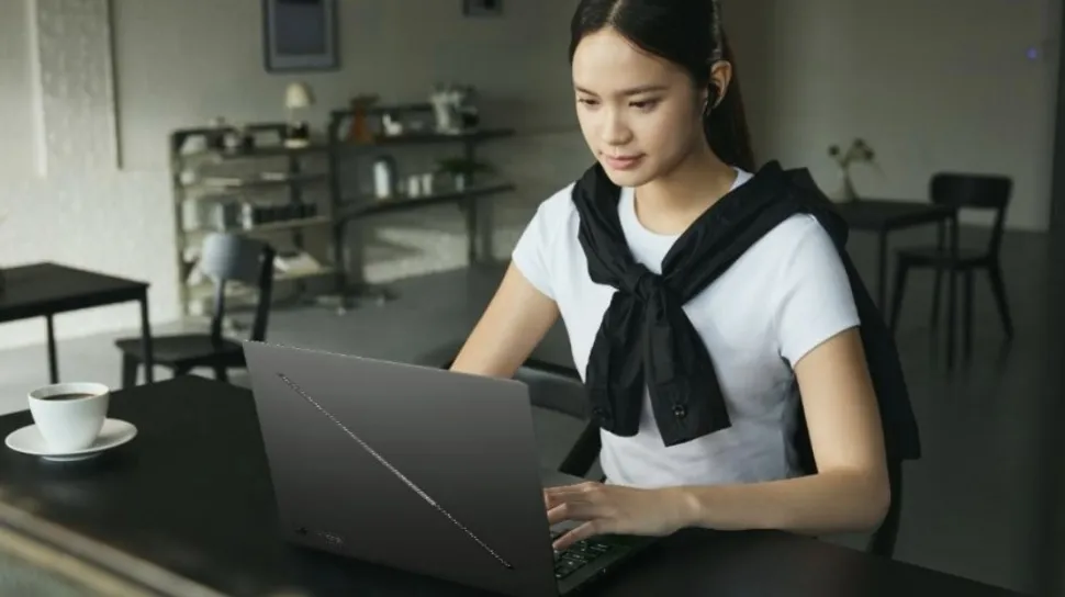Asus ROG Zephyrus G14 (GU405) Resmi Hadir di Indonesia, Usung Desain Tipis dan RTX 5070