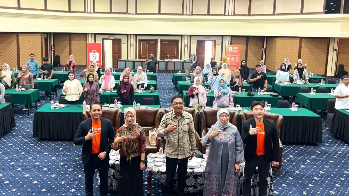 Shopee Indonesia dan Kemenekraf Gelar Pelatihan Gen Matic untuk Pelaku Usaha Kuliner di Aceh dan Sumatra Barat