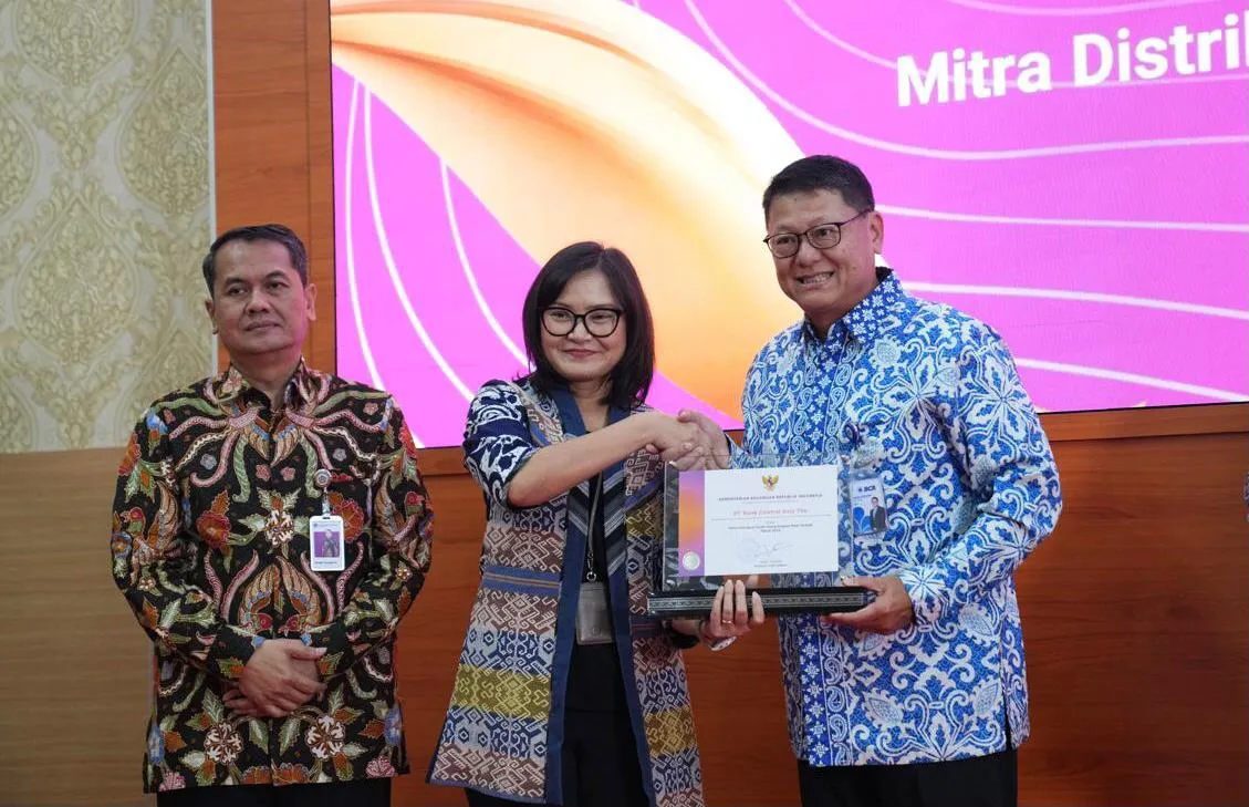 BCA Terima 4 Penghargaan dari Kemenkeu sebagai Mitra Distribusi dan Dealer Utama SUN