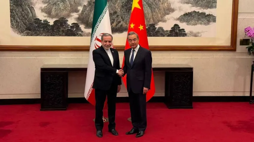 Menlu Iran Temui Pejabat China di Beijing, Selat Hormuz Jadi Agenda Utama