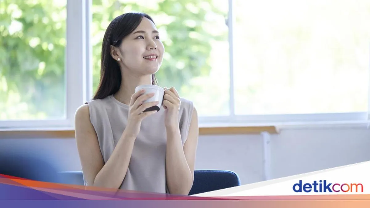 Ahli Gizi Ungkap Pilihan Minuman Pagi Hari: Air Putih, Teh, hingga Kopi Tanpa Gula