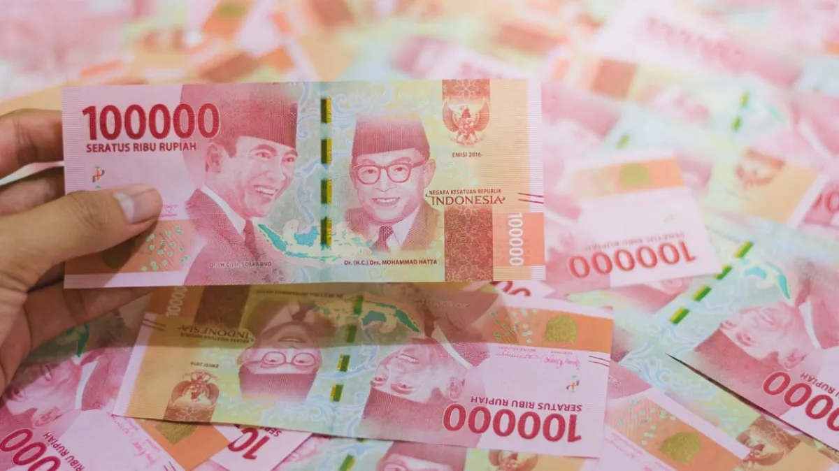 Rupiah di Rp 17.123 per Dolar AS, Pelaku Usaha Tahan Ekspansi di Tengah Ketidakpastian Global