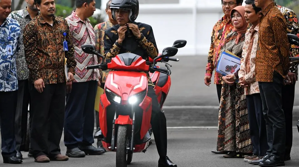 Cek Fakta: Klaim Prabowo soal Motor Listrik Nasional Dinilai Keliru, Indonesia Sudah Punya Gesits dan Maka Motors