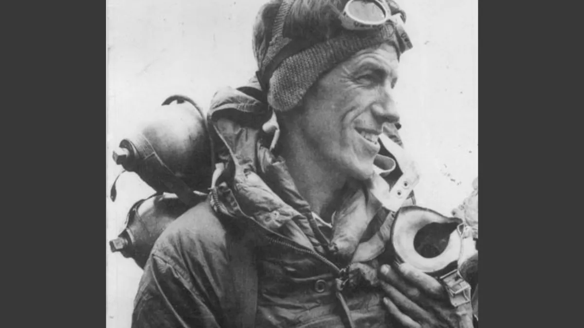 Edmund Hillary, Pendaki Selandia Baru yang Pertama Mencapai Puncak Everest