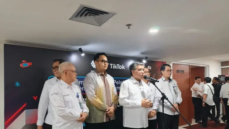 Langkah Pemerintah Saat Dunia Usaha Lesu dan Perusahaan Menahan Rekrutmen