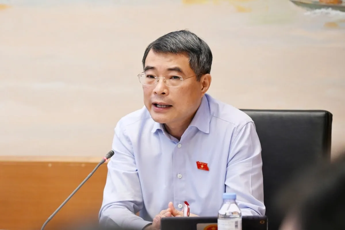 PM Le Minh Hung: Pertumbuhan Tinggi Tak Boleh Mengorbankan Stabilitas Ekonomi Makro