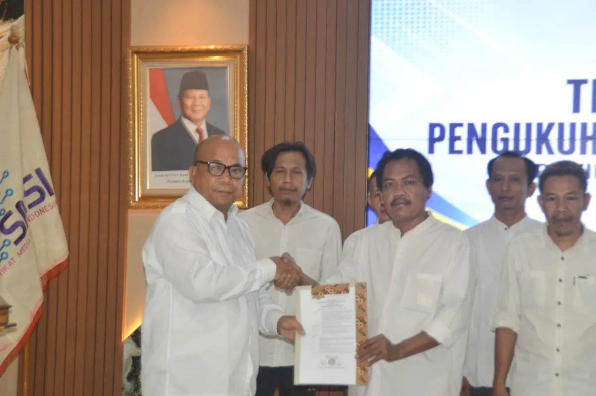 Lesman Bangun Lantik Pengurus Pokja Newsroom Jaga Desa Kabupaten/Kota se-Banten