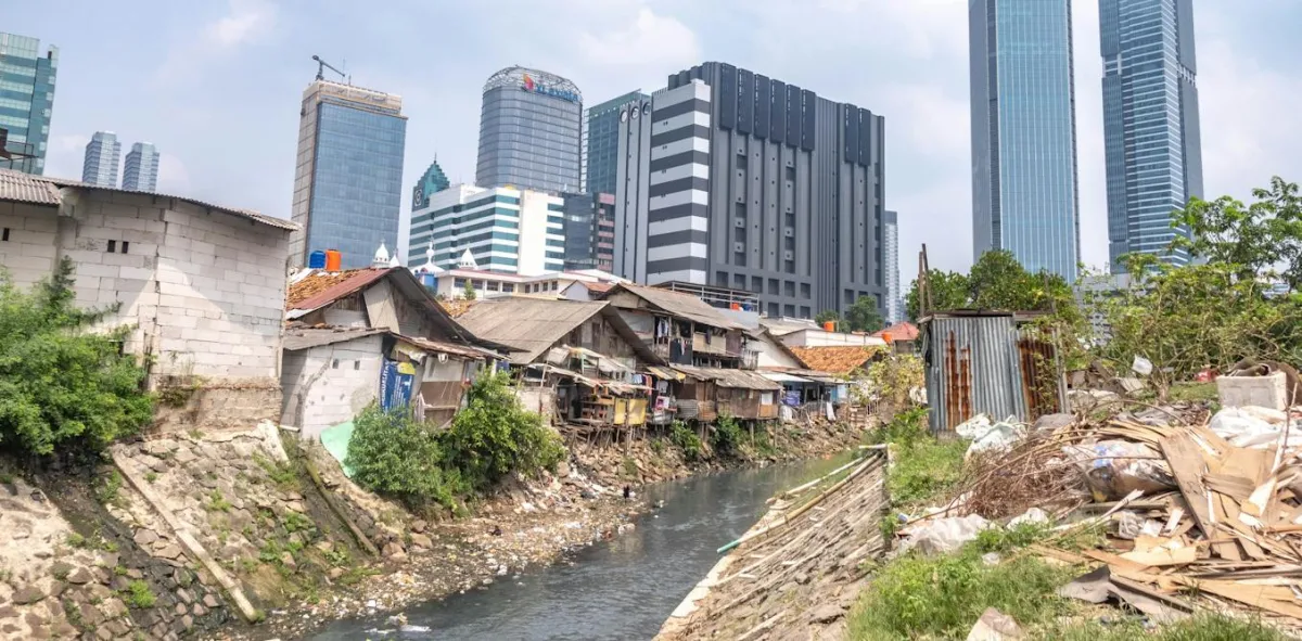 Ekonomi Kuartal I 2026 Tumbuh 5,61%, Namun Serapan Kerja dan Upah Masih Jadi Sorotan