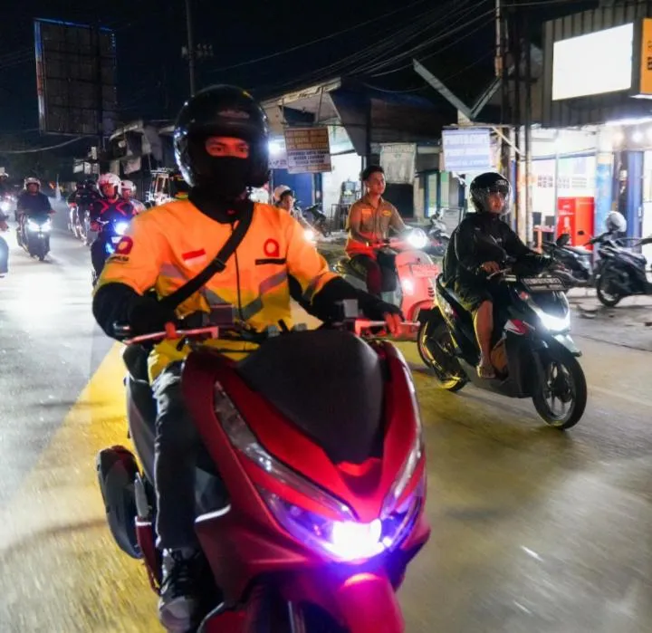 Pengendara Muda Masih Sering Terdistraksi Gadget Saat Berkendara, Risiko Kecelakaan Meningkat