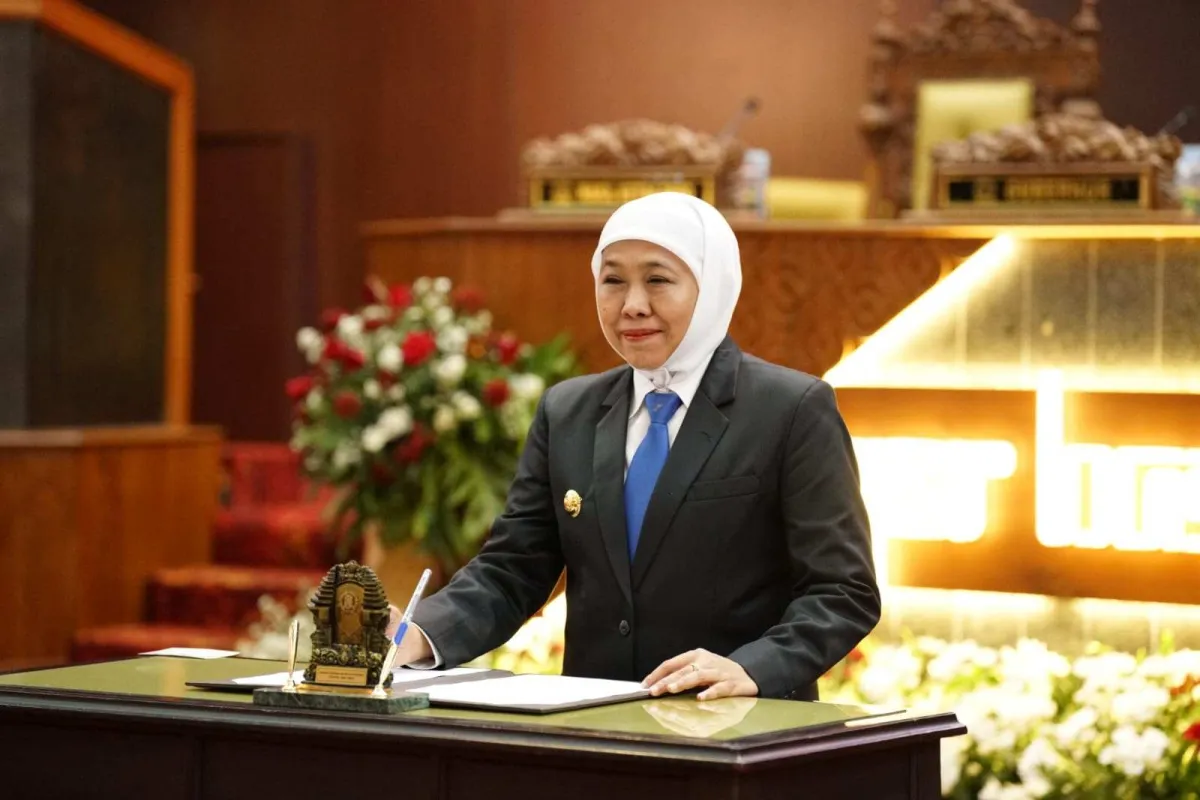 Khofifah Apresiasi DPRD Jatim atas Persetujuan Raperda Pertanggungjawaban APBD 2025