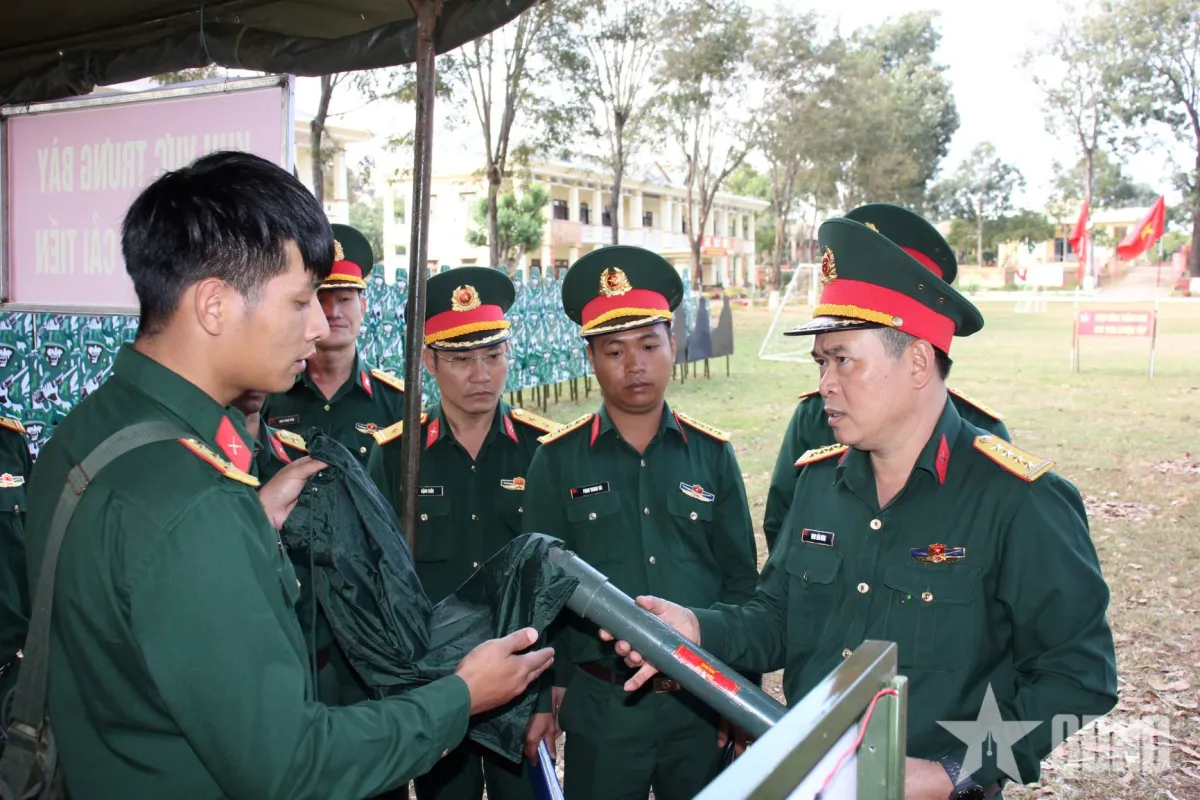 Inovasi Prajurit di Dak Lak: Dari Aplikasi Pemetaan hingga Alat Keselamatan Lapangan