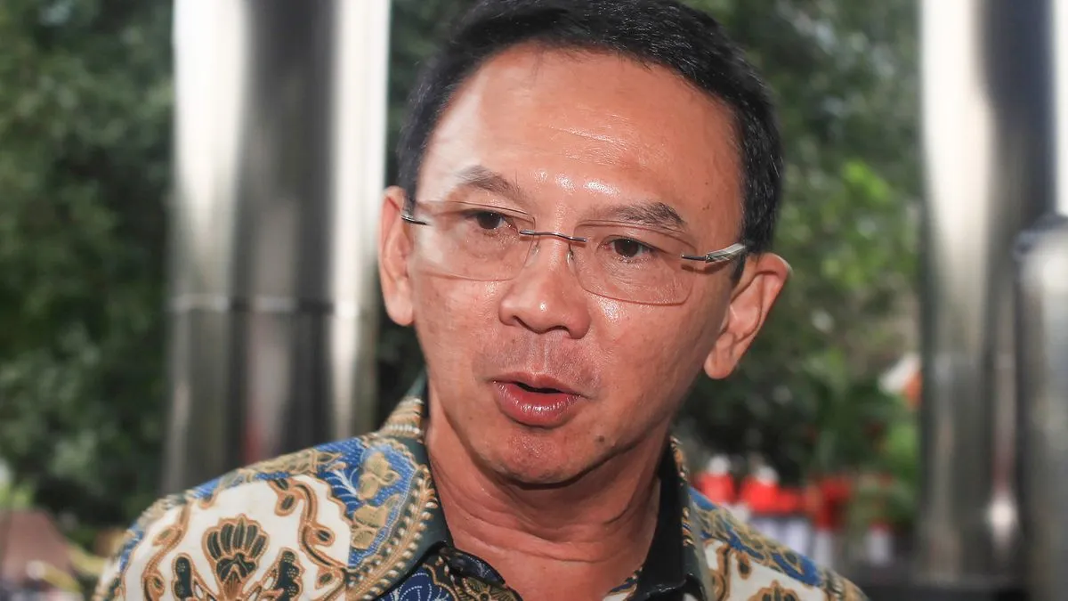 Foto Ahok Mengenakan Jaket PSI Bersama Kaesang Ternyata Rekayasa AI