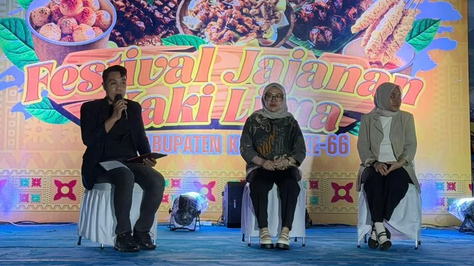OJK Sultra Beri Edukasi Keuangan bagi Pelaku UMKM di Perayaan HUT ke-66 Konawe
