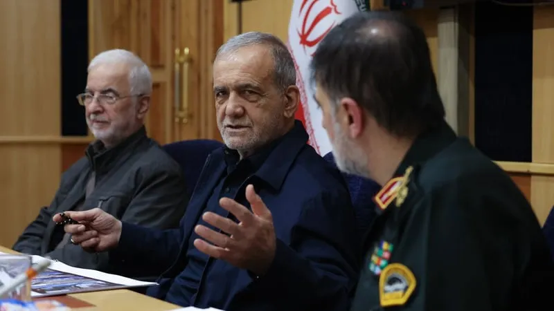 Pezeshkian Dorong Diplomasi untuk Mengukuhkan Klaim Kemenangan Militer Iran