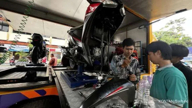 Survei Apindo: 67% Perusahaan Tahan Rekrutmen, Menaker Sebut Dipengaruhi Ketidakpastian Global