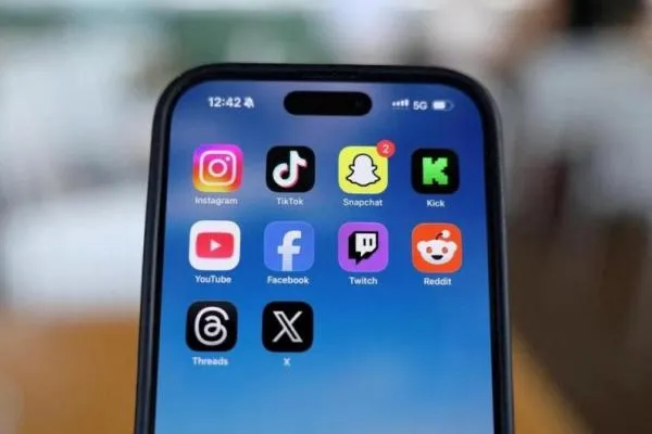 Merasa Jenuh dengan Media Sosial? Lima Cara Mudah Memulai Puasa Gadget
