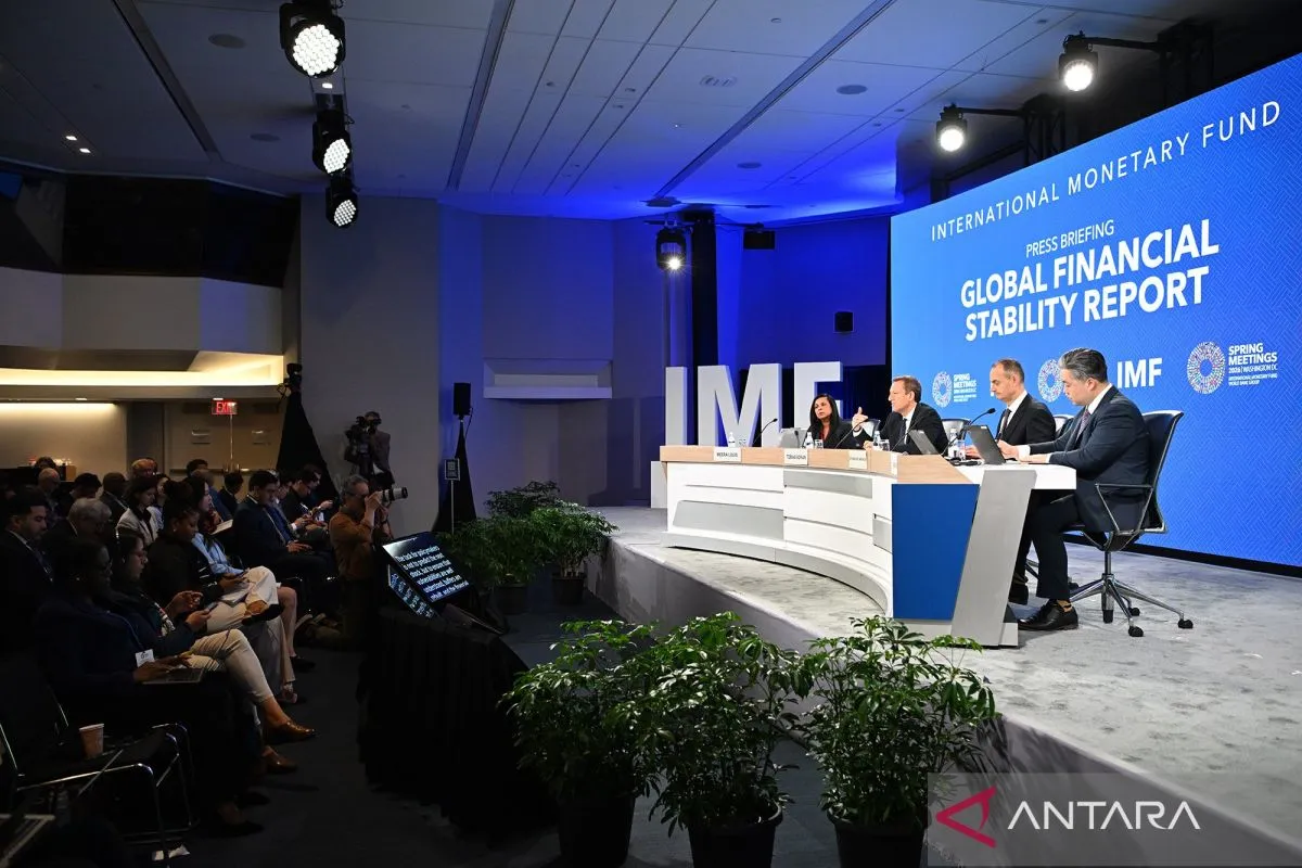 IMF turunkan proyeksi pertumbuhan ekonomi global 2026 menjadi 3,1 persen