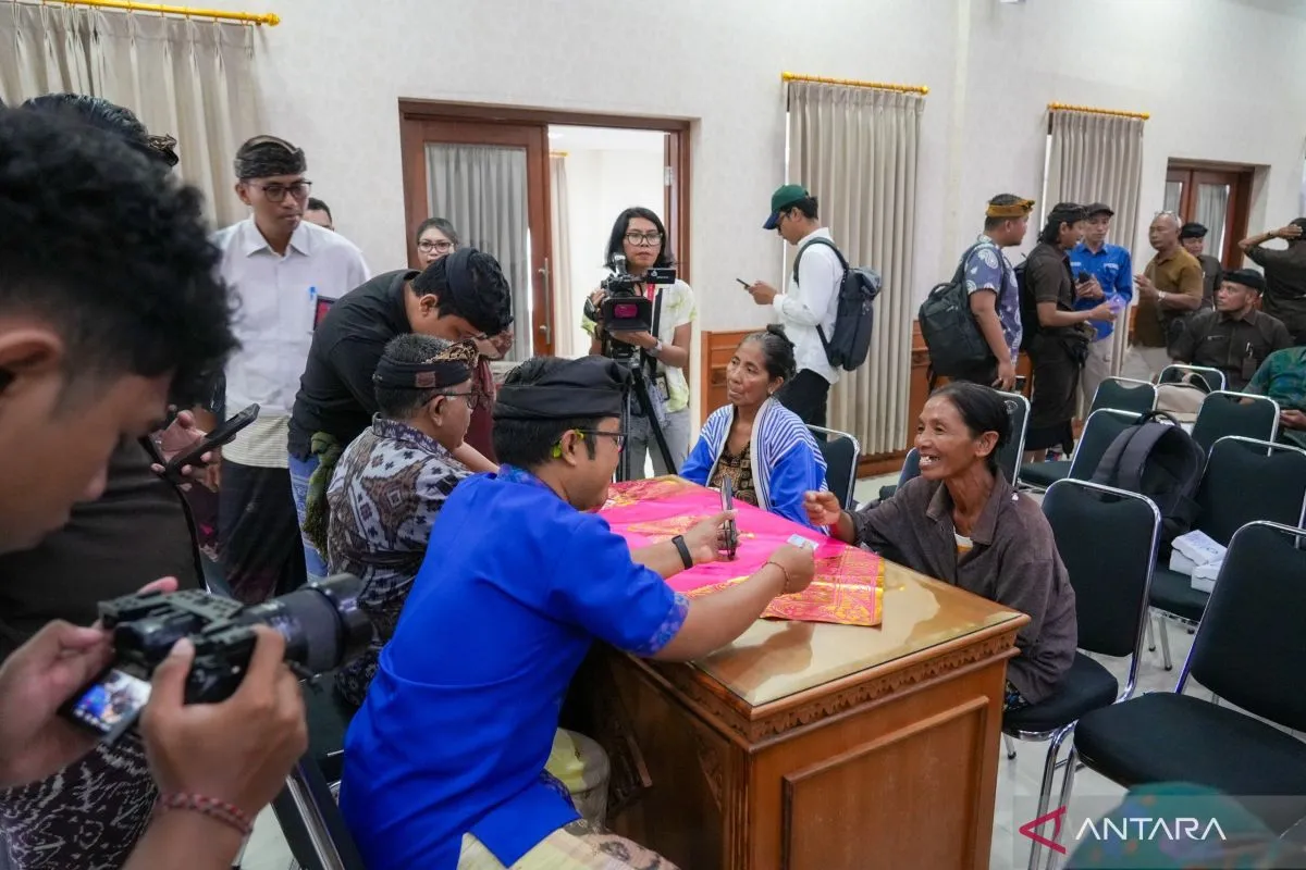 Dinsos Badung Uji Coba Digitalisasi Bansos Melalui Aplikasi Perlinsos