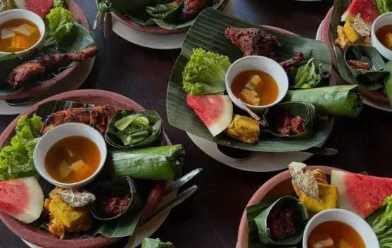 Pemilik Warung Sunda Kang Zanger Optimalkan Promosi Digital dan Perhatikan Estetika Sajian