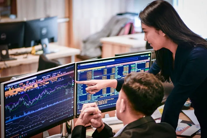 IHSG Berfluktuasi, Investor Ritel Mulai Melirik Instrumen Pasif untuk Diversifikasi Portofolio