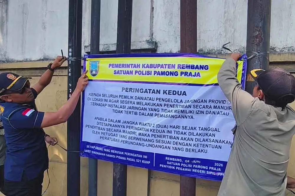 Pemkab Rembang Pasang Peringatan Kedua, Provider Diminta Tertibkan Kabel dan Tiang Internet serta Lengkapi Izin