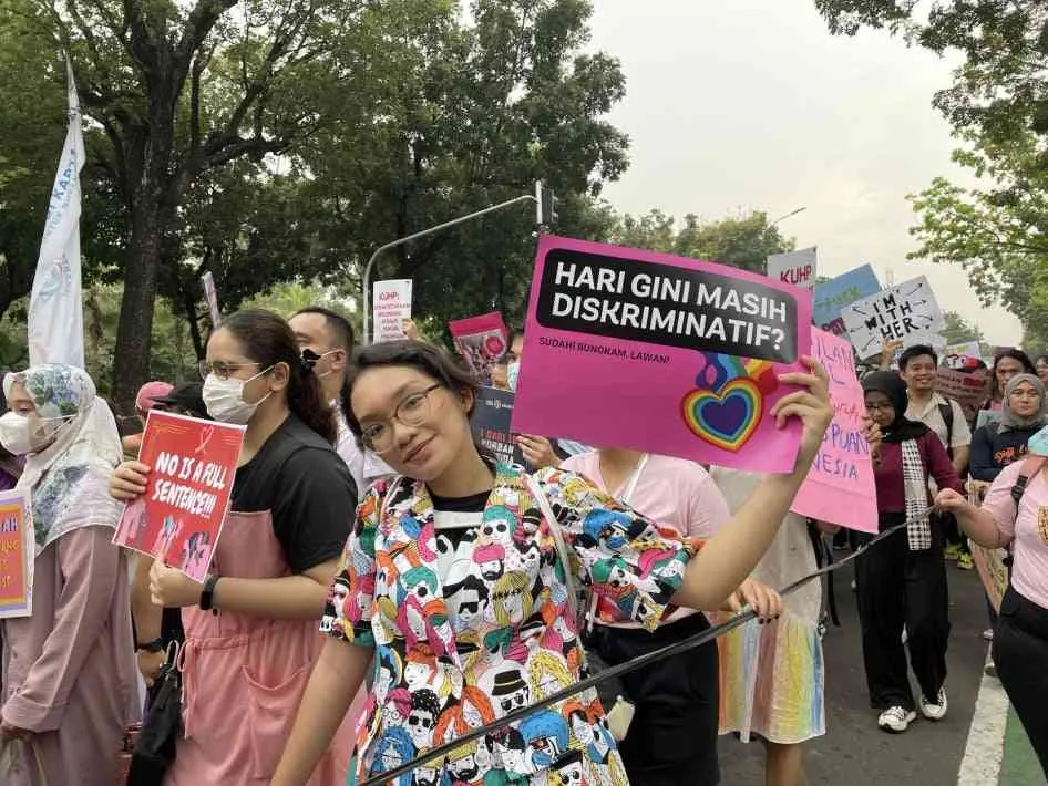 Perdebatan LGBT di Indonesia: Tarik Ulur Hak Asasi, Norma Sosial, dan Penegakan Hukum