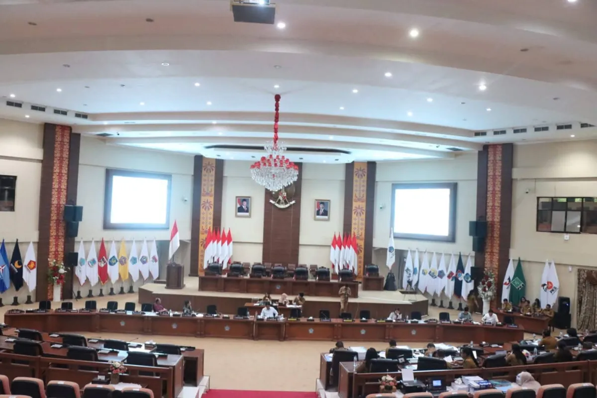 Banggar DPRD Sulut dan TAPD Bahas Ranperda Pertanggungjawaban APBD 2025